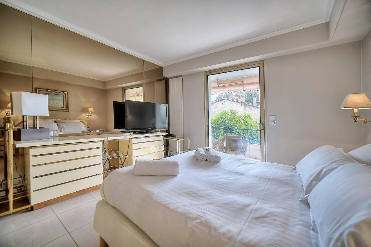 Apartment Immogroom - 2 Bedroom - Air Conditioning - Wifi - Terrace - Common Parking Cannes