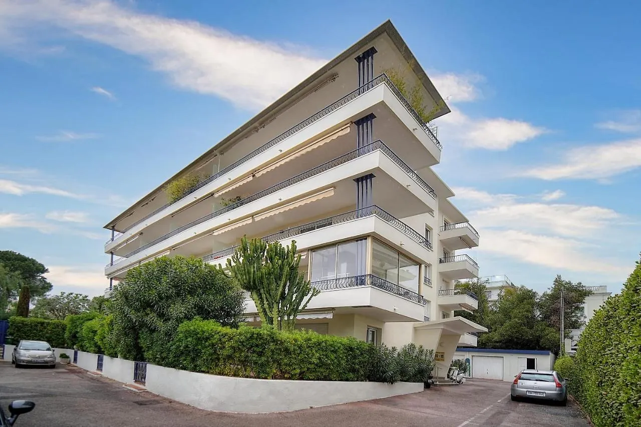 Immogroom - 2 Bedroom - Air Conditioning - Wifi - Terrace - Common Parking Cannes France